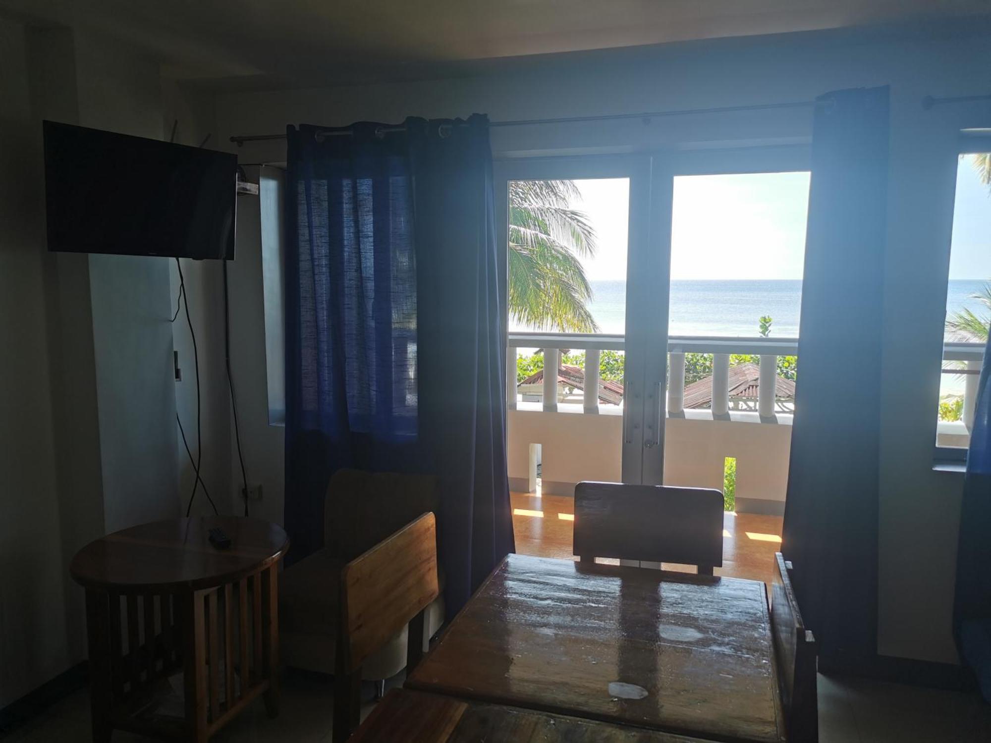 Tropicasa Siquijor Seafront Guest House Solangon Kültér fotó